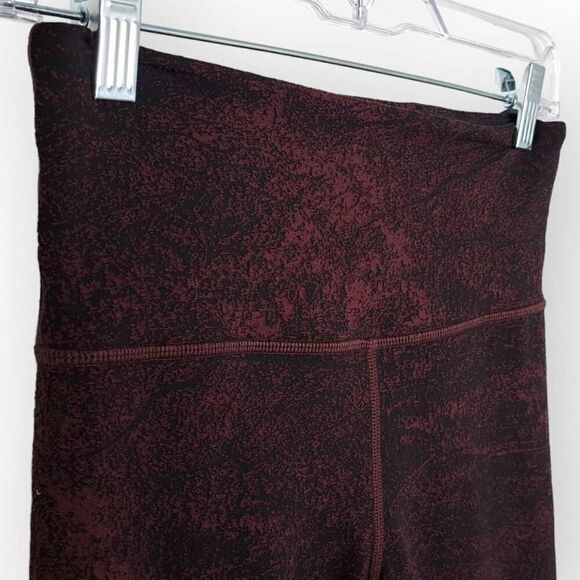 Athleta Elation Glades 7/8 Tight Leggings in Red Black size Small - Picture 4 of 10